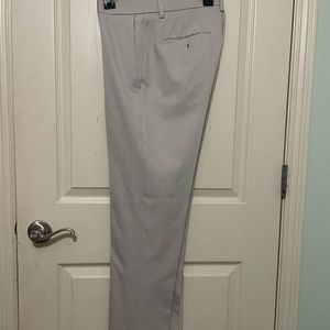 Men dress pants used hood condition 30x30